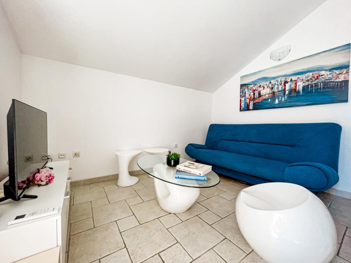 Perla Apartments Бол Экстерьер фото
